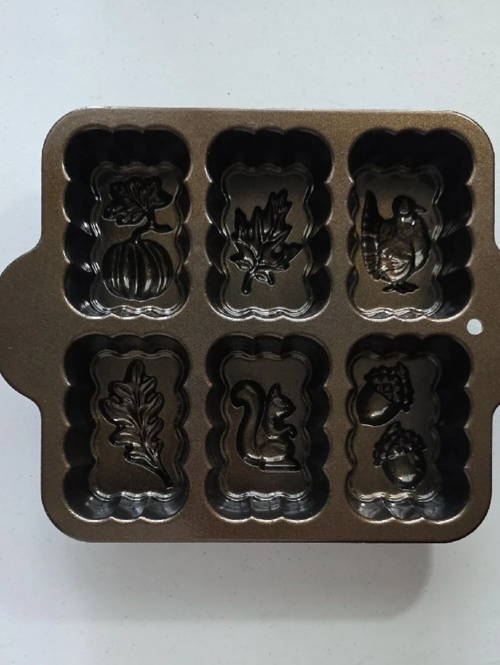 Nordic WareAutumn Harvest Nonstick Baking Pan - Bronze